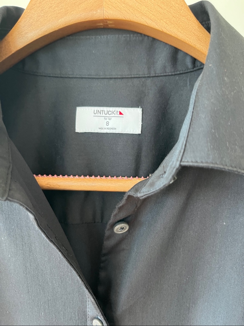UNTUCKit Angelina Black Cotton Shirtdress with stretch - like new - Picture 4 of 15